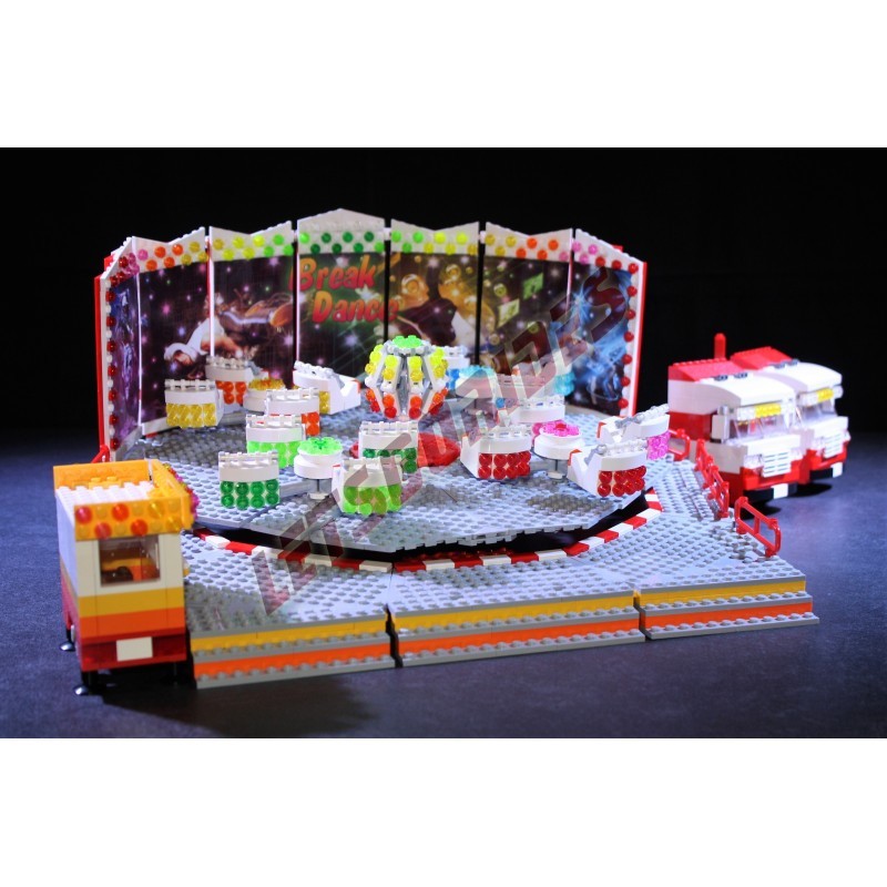 LetsGoRides - Break Dance, 
Motorized reproduction of the fairground attraction "Break Dance" made with Lego. Foldable on two t