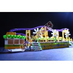  - Caterpillar, Reproduction motorisée de l'attraction foraine "Caterpillar" en Lego. Transportable sur 4 remorques.
