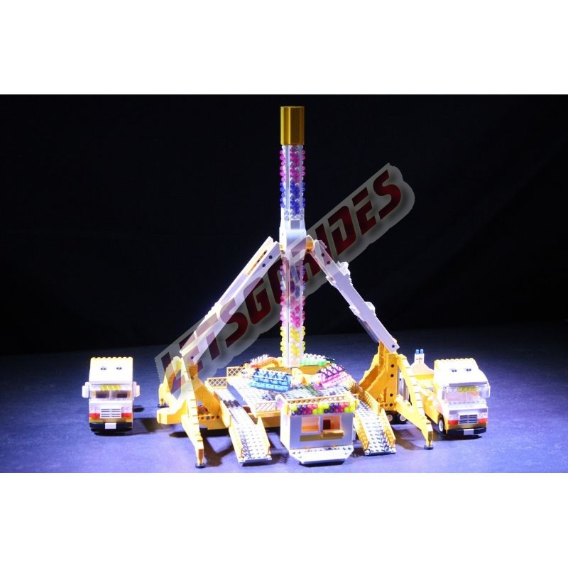  - Loop Fighter, Reproduction motorisée de l'attraction foraine "Loop Fighter" en Lego
Transportable sur 2 remorques
