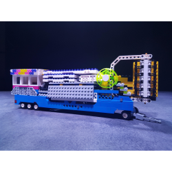 LetsGoRides - Capriolo 10, Motorized reproduction of the fairground attraction "Capriolo 10" made with Lego.
Foldable on two tr