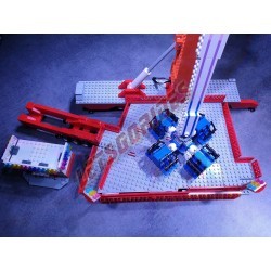  - New World XXL, Motorized reproduction of the fairground attraction "New World XXL" made with Lego bricks.
Foldable on 2 trai