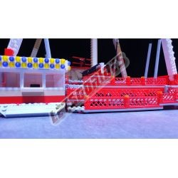 LetsGoRides - Speed32, Motorized reproduction of the "Speed32" (KMG) fairground attraction in Lego. Transportable on 4 trailers 