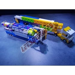  - Capriolo 10, Reproduction motorisée de l'attraction foraine "Capriolo 10" en Lego. Transportable sur 2 remorques.

