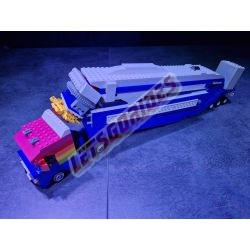  - Rainbow, Reproduction motorisée de l'attraction foraine "Rainbow" en Lego
Transportable sur 3 remorques.

