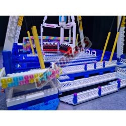  - Inversion24, Motorized reproduction of the fairground attraction "Inversion24" made with Lego bricks
Transportable on 1 trai