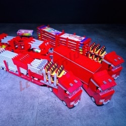 Flic Flac – Motorisiertes LEGO®‑Fahrgeschäft, zusammenklappbar auf Anhängern
