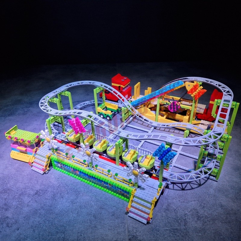 Caterpillar - Attraction Foraine en briques LEGO®
