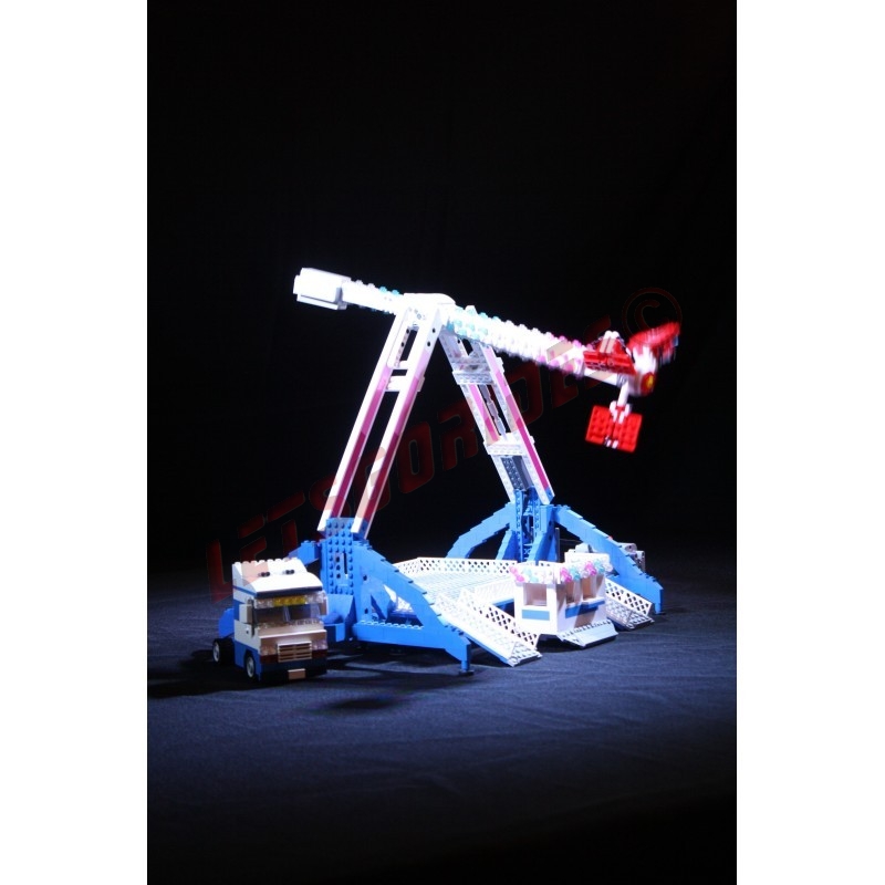 Inversion - LEGO® bricks fairground attraction Product type Complete Kit